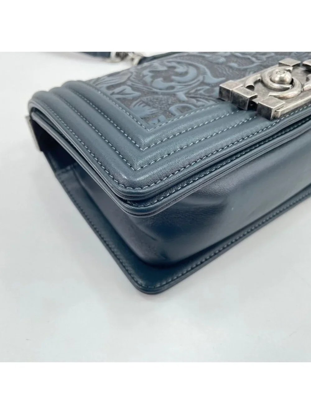Chanel Shoulder Bag Boy Small